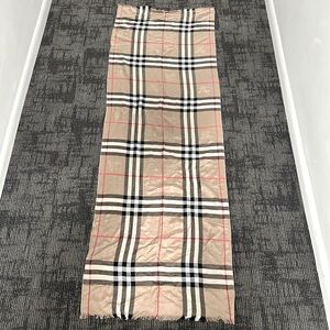 COPY - Burberry Scarf Linen